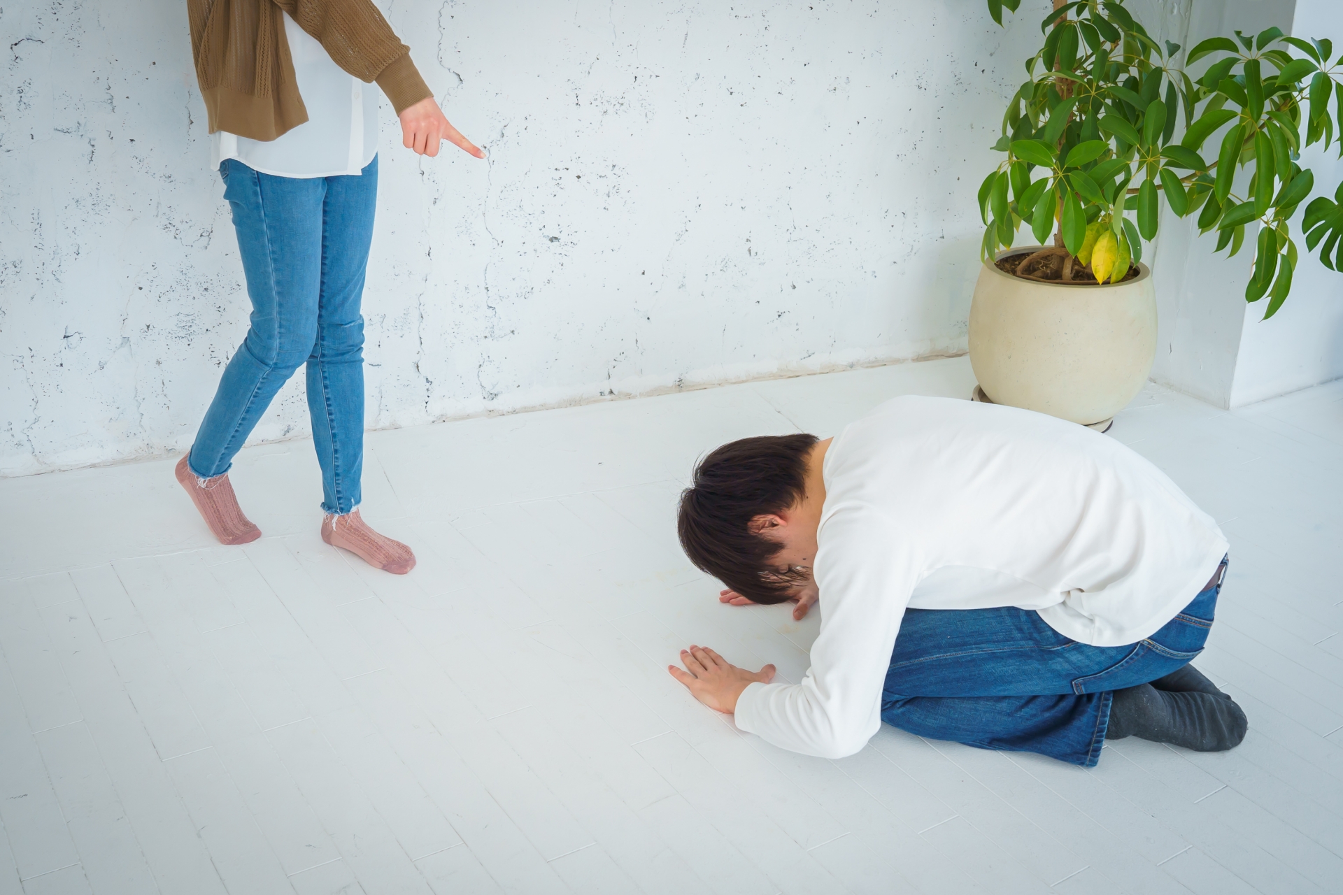 土下座して謝罪